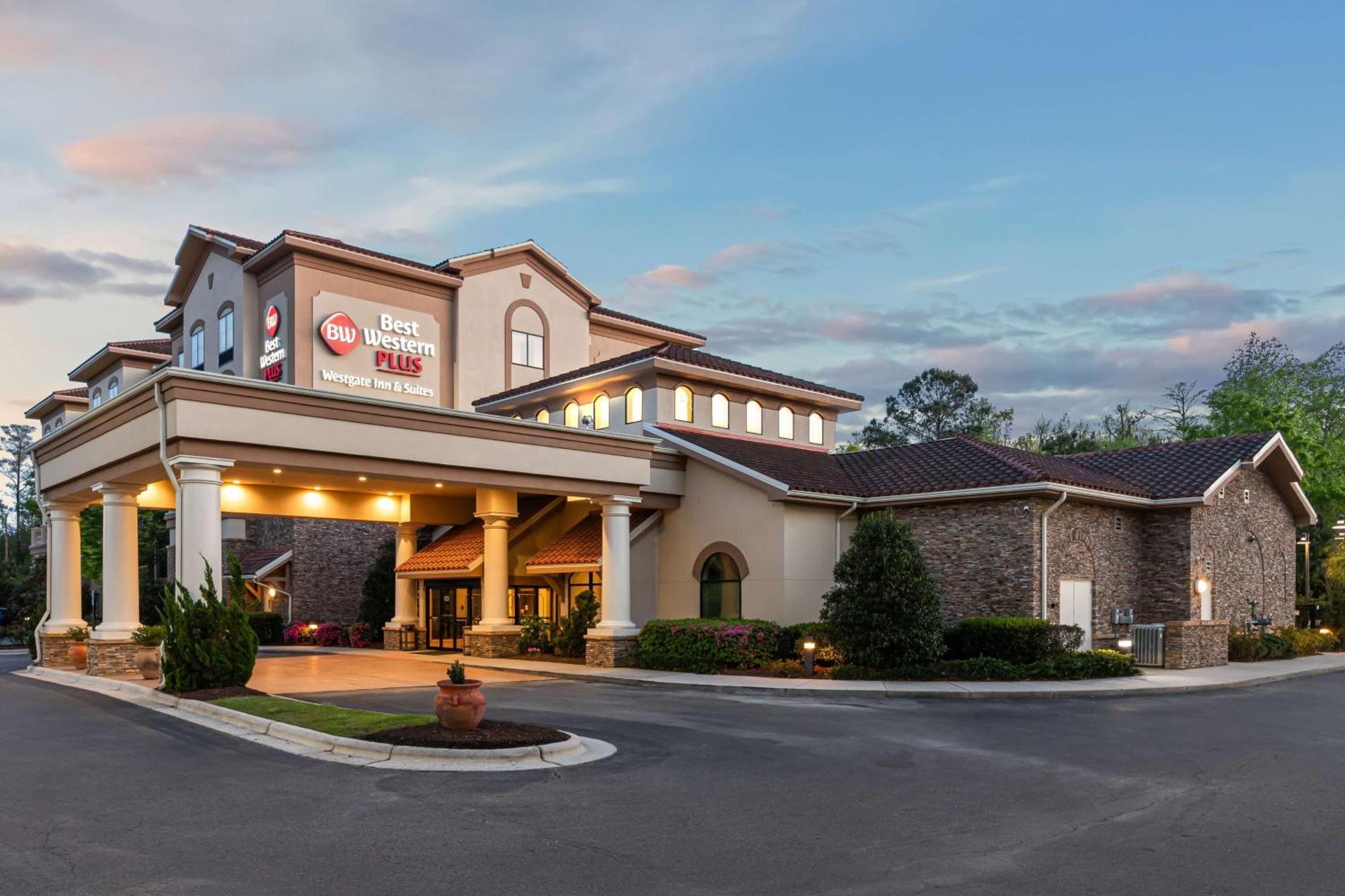 Best Western Plus Westgate Inn And Suites Leland Exterior photo